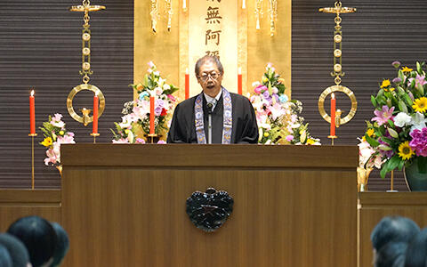 横山理事長による式辞